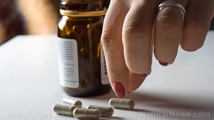 %2F2026%2F10%2FSupplement-Capsules-Fingers-Pick-Up.webp